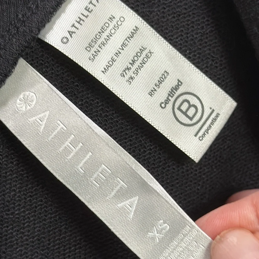 Athleta Nirvana Wear Two Ways Wrap, Black SZ XS #416969 yoga ballet workout - Picture 2 of 6